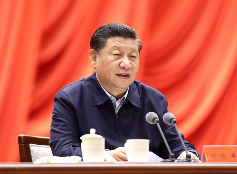 1月11日，省部級(jí)主要領(lǐng)導(dǎo)干部學(xué)習(xí)貫徹黨的十九屆五中全會(huì)精神專題研討班在中央黨校（國(guó)家行政學(xué)院）開(kāi)班。中共中央總書(shū)記、國(guó)家主席、中央軍委主席習(xí)近平在開(kāi)班式上發(fā)表重要講話。新華社記者 鞠鵬 攝