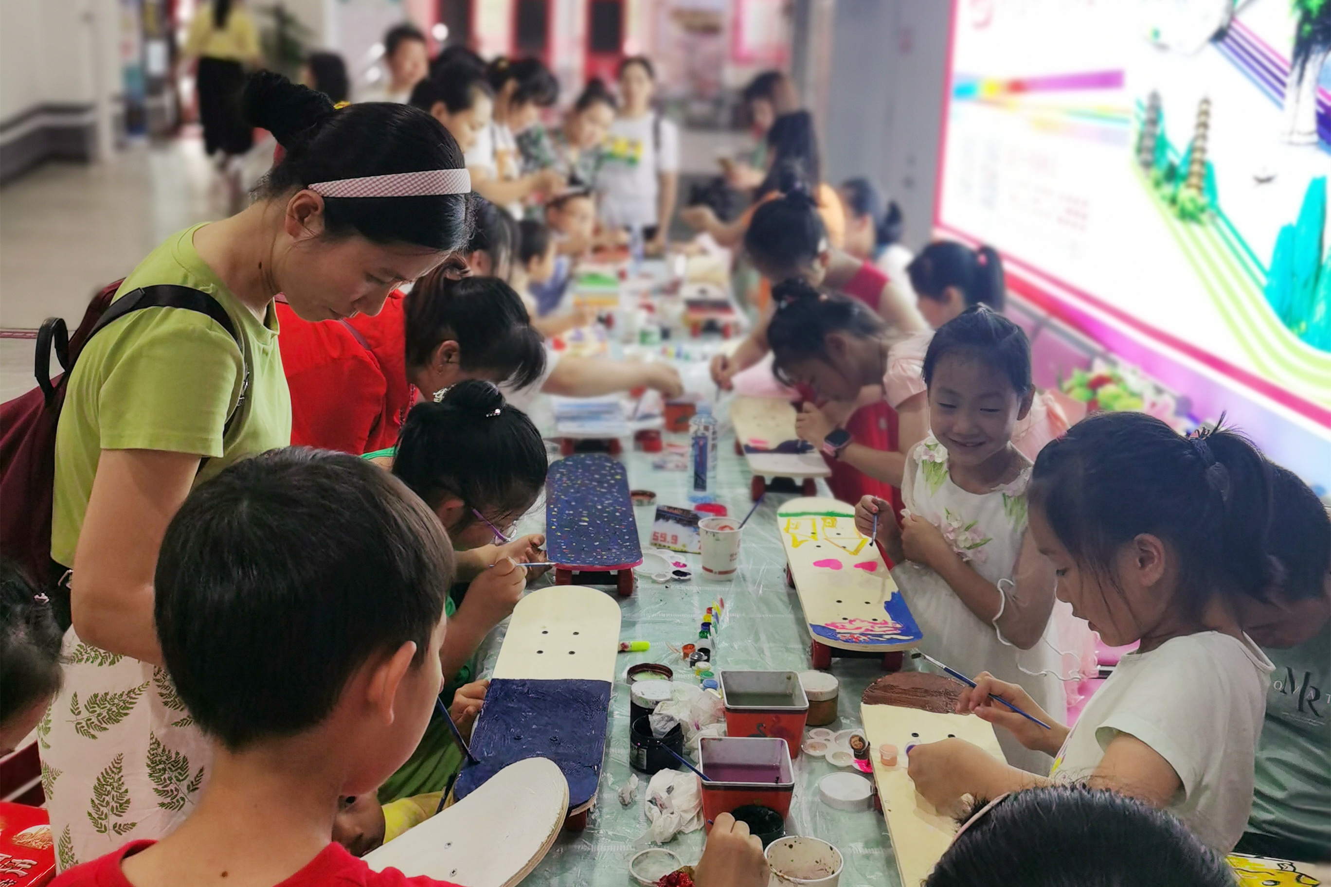 鼎翔旅游開展“智勇闖關，一起炫父”主題活動.jpg